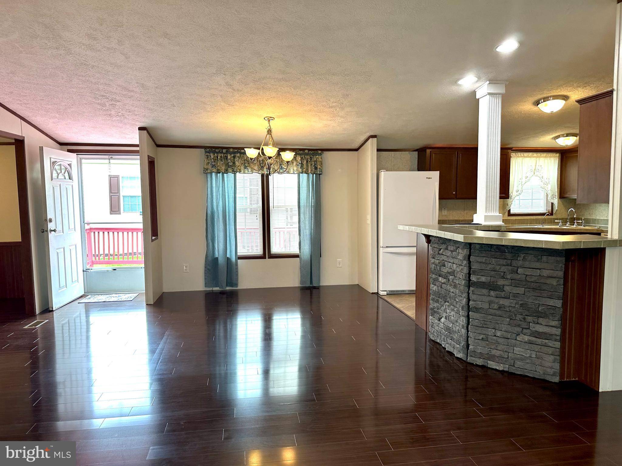 Inwood, WV 25428,195 PATRICKS CT