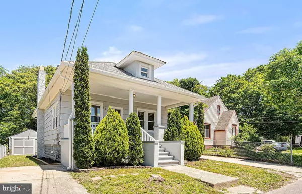 810 WASHINGTON AVE, Vineland, NJ 08360