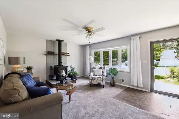 Pasadena, MD 21122,1590 LONG POINT RD