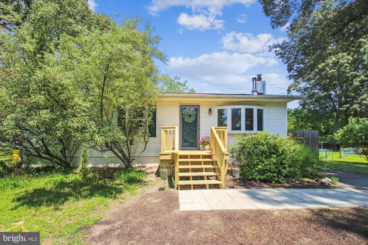 Pasadena, MD 21122,1590 LONG POINT RD
