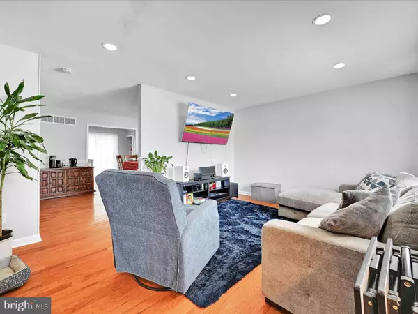 Marcus Hook, PA 19061,301 MELLING AVE