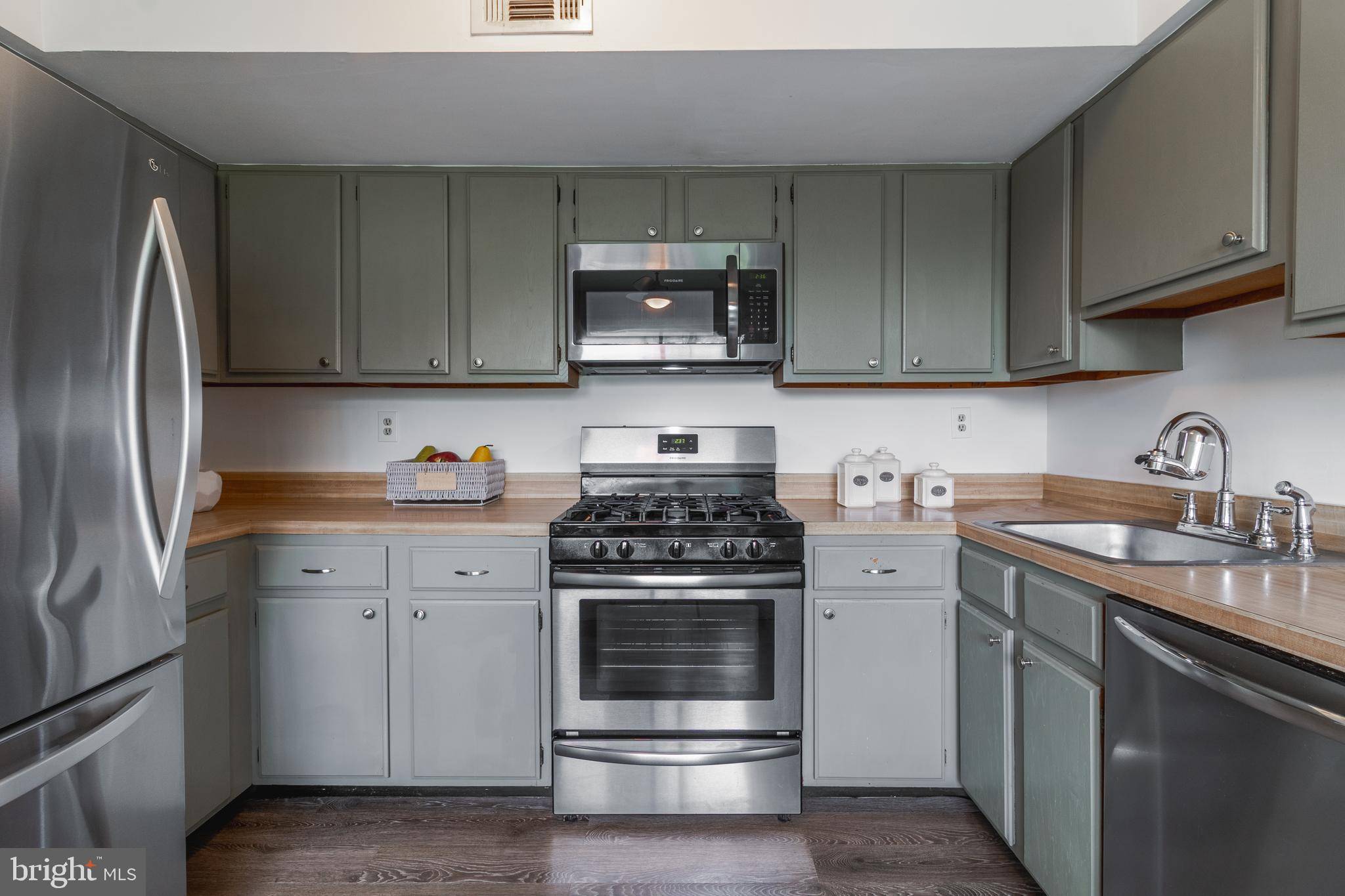 Silver Spring, MD 20902,11510 BUCKNELL DR #201