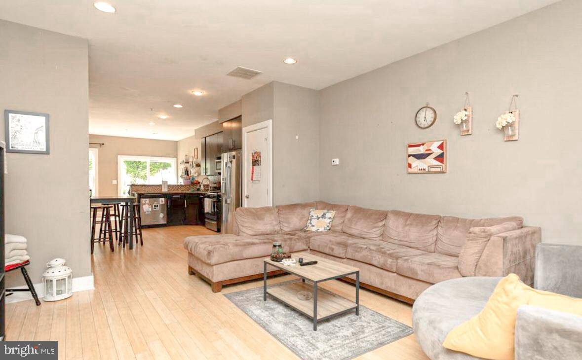 Philadelphia, PA 19130,1632 FRANCIS ST