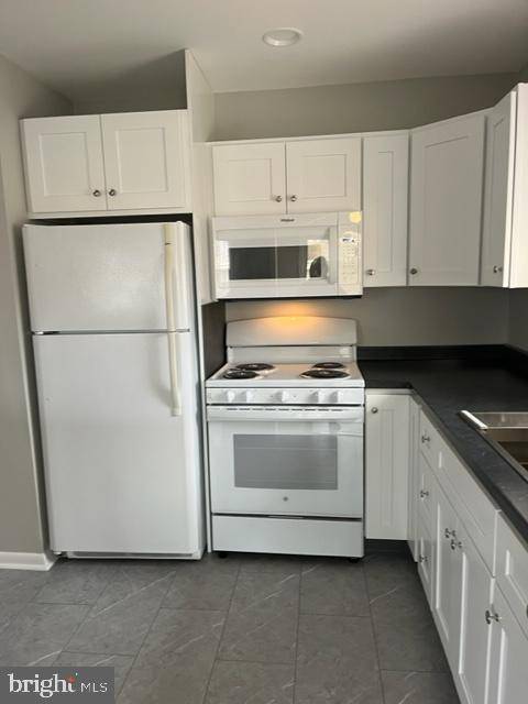Florence, NJ 08518,8-7 FLORENCE TOLLGATE PL