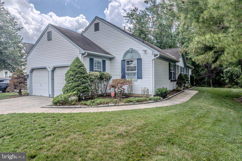 25 GLENVIEW WAY E, Gibbsboro, NJ 08026