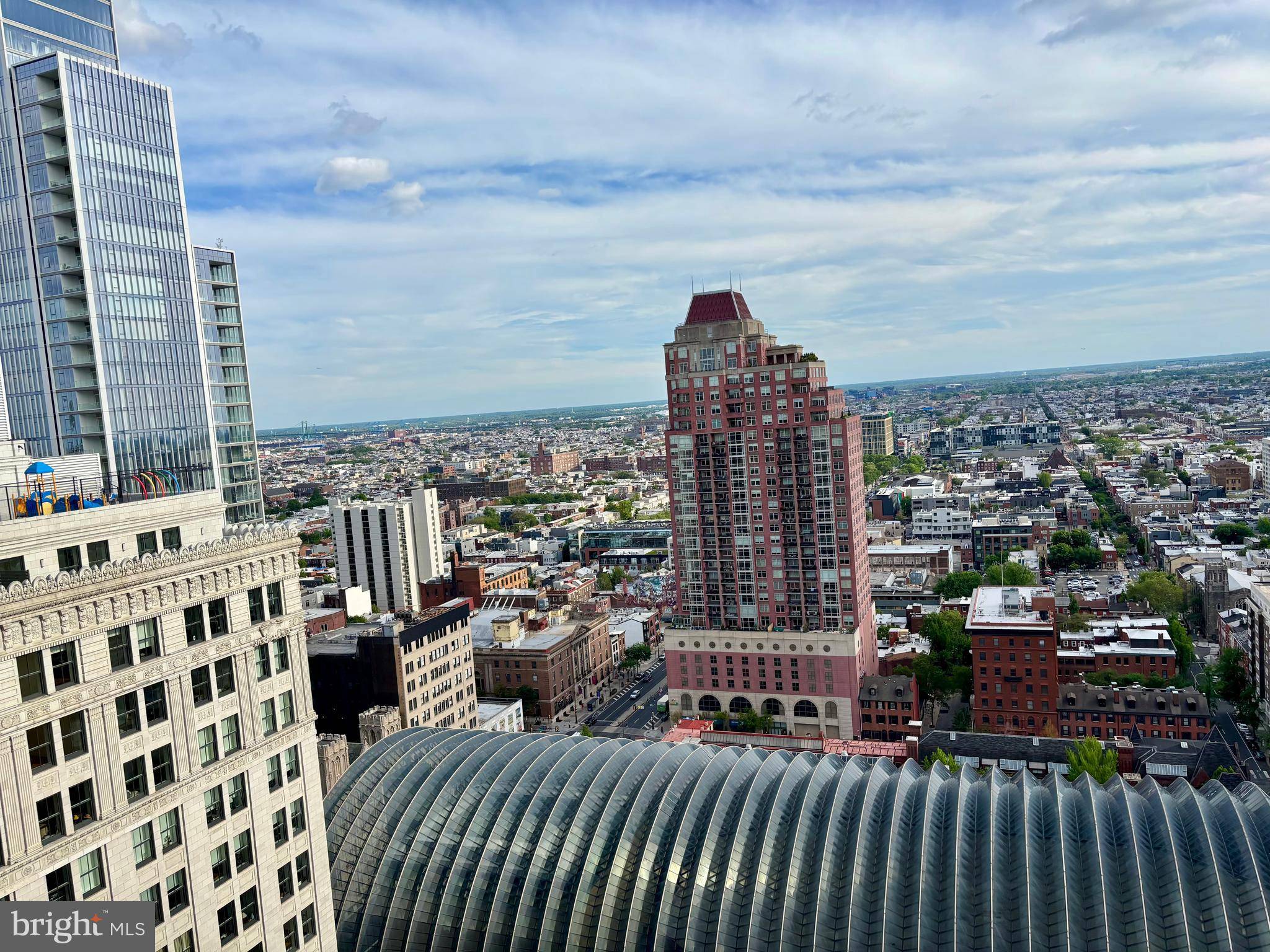 Philadelphia, PA 19102,1420 LOCUST ST #31-O