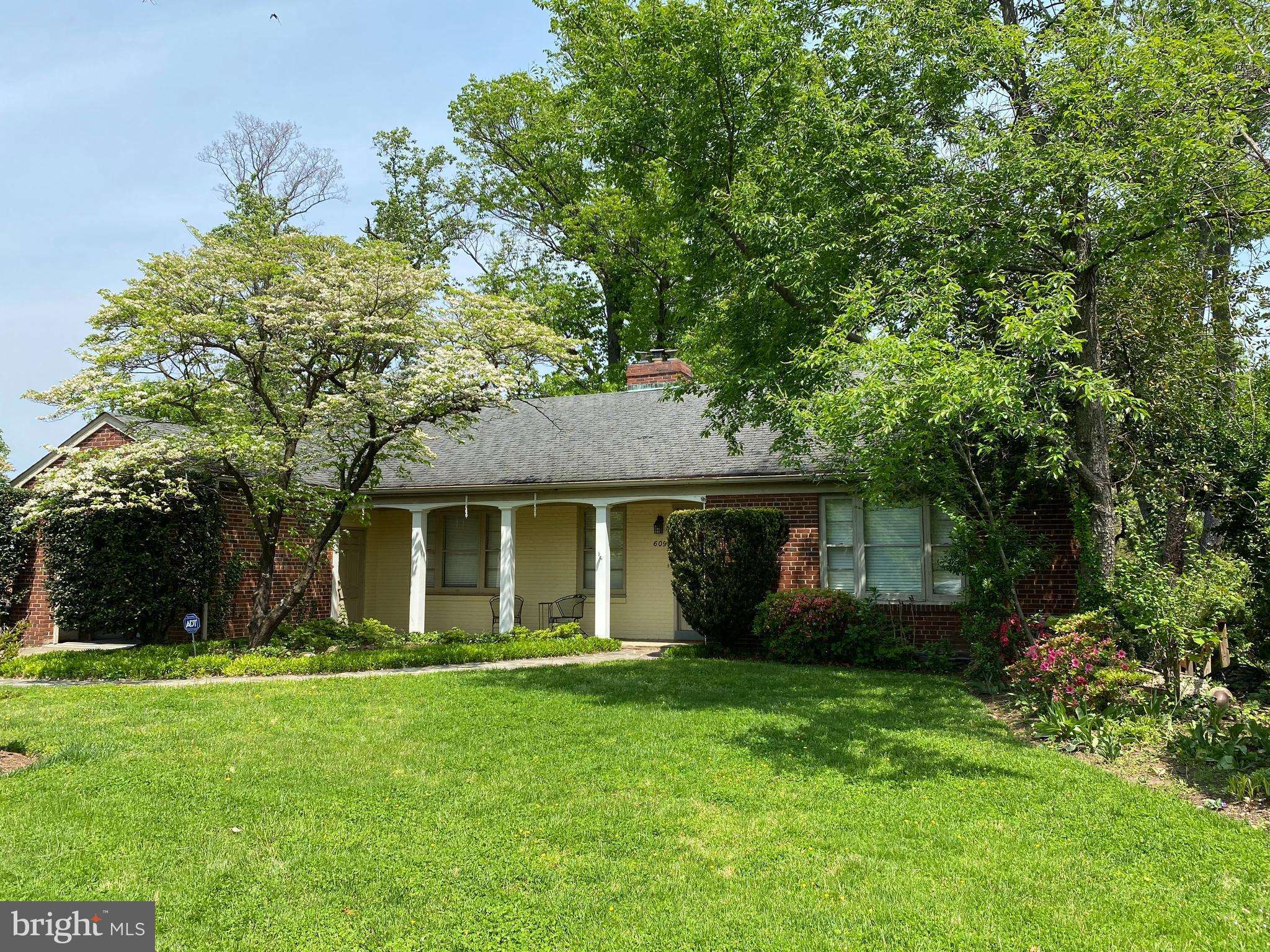 Arlington, VA 22202,609 29TH ST S