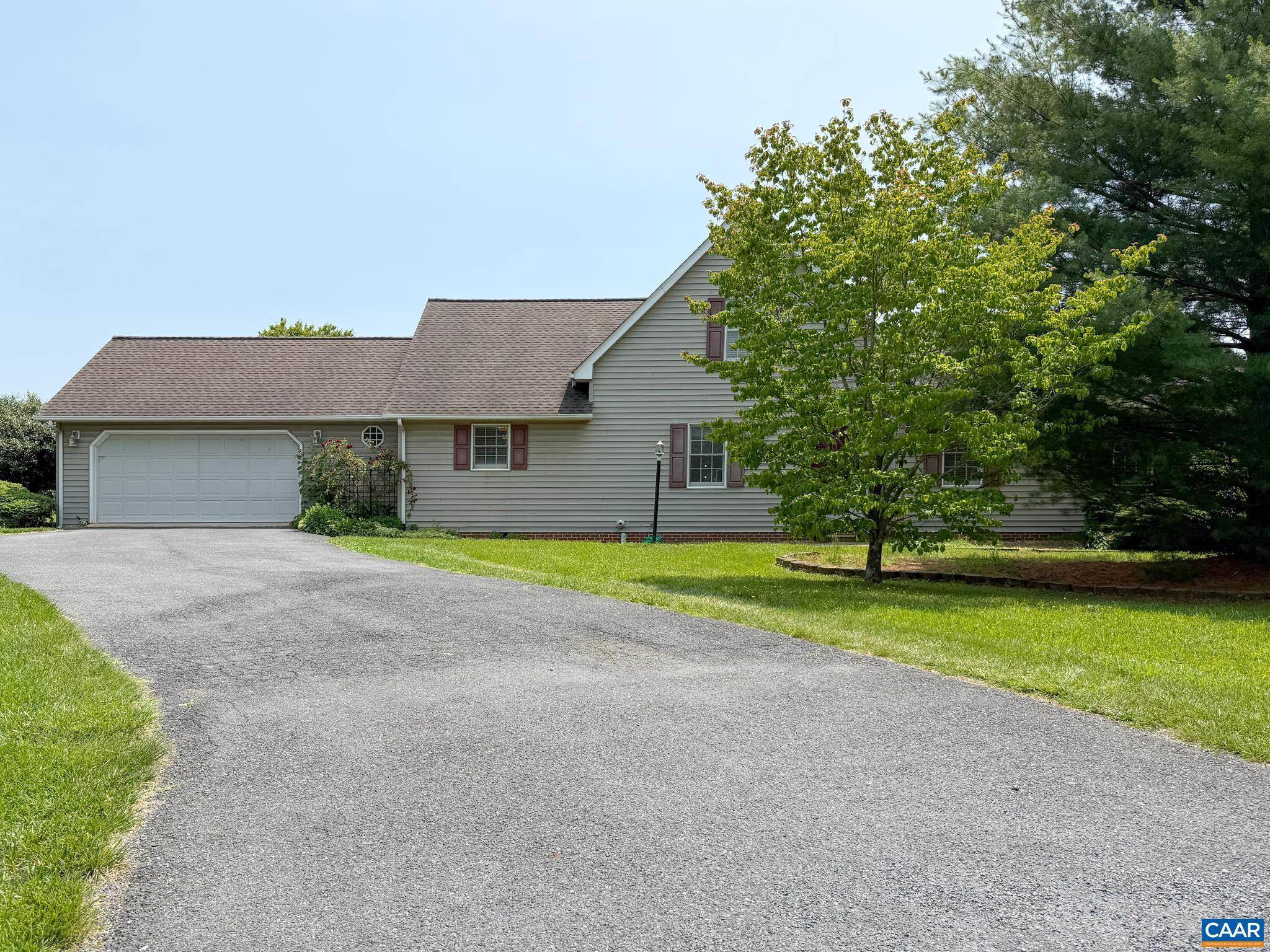 13 LOGAN LN, Fishersville, VA 22939