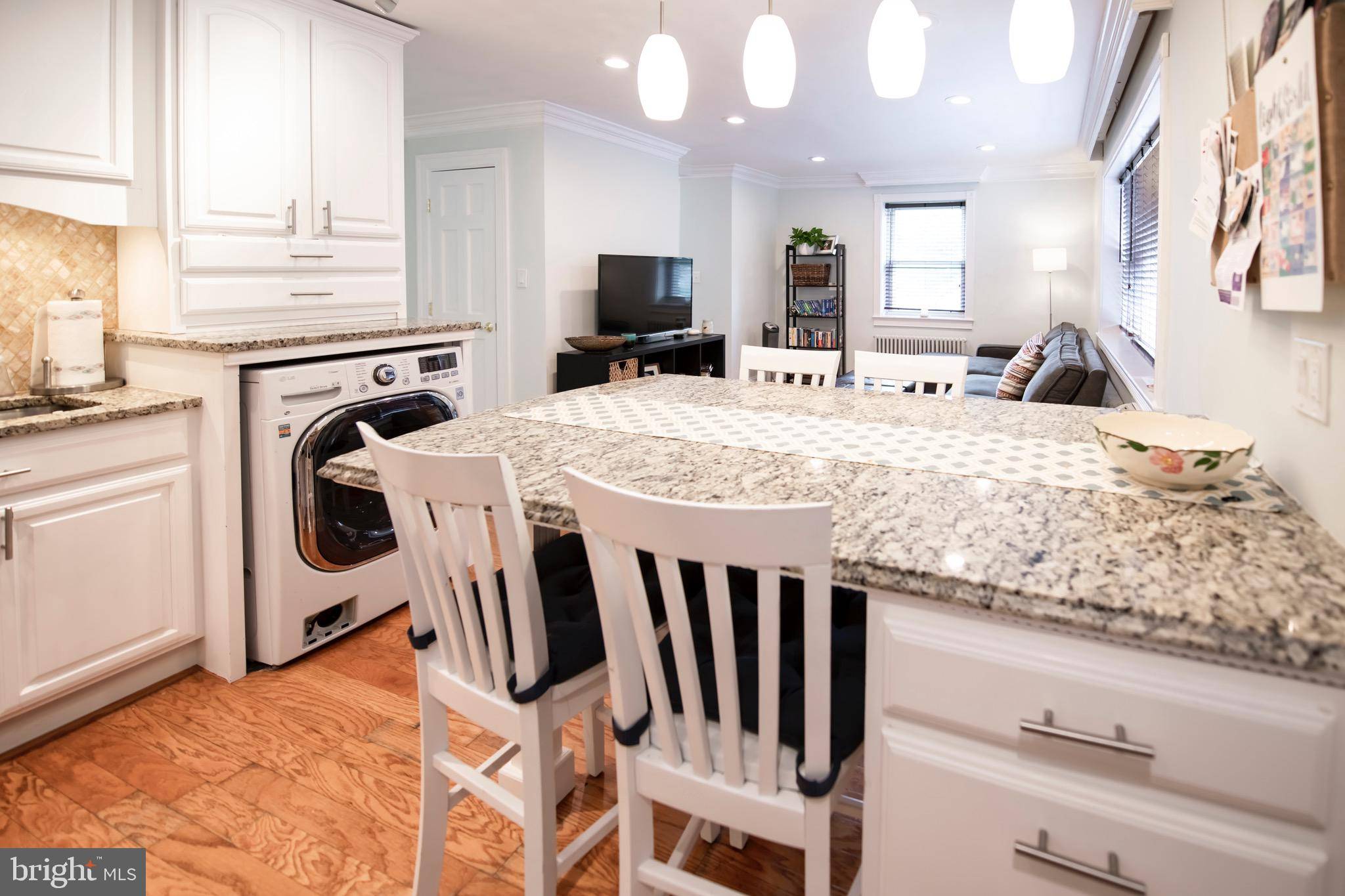 Chevy Chase, MD 20815,7036 STRATHMORE ST #211