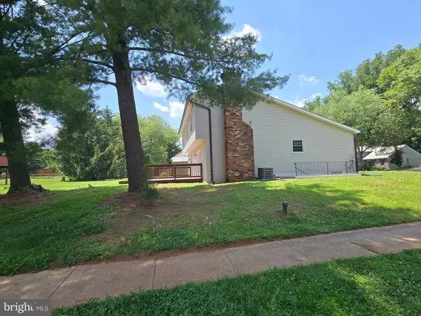 Columbia, MD 21046,9456 KEEPSAKE WAY