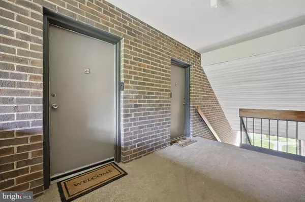 Silver Spring, MD 20902,2107 WALSH VIEW TER #14-301 & 304