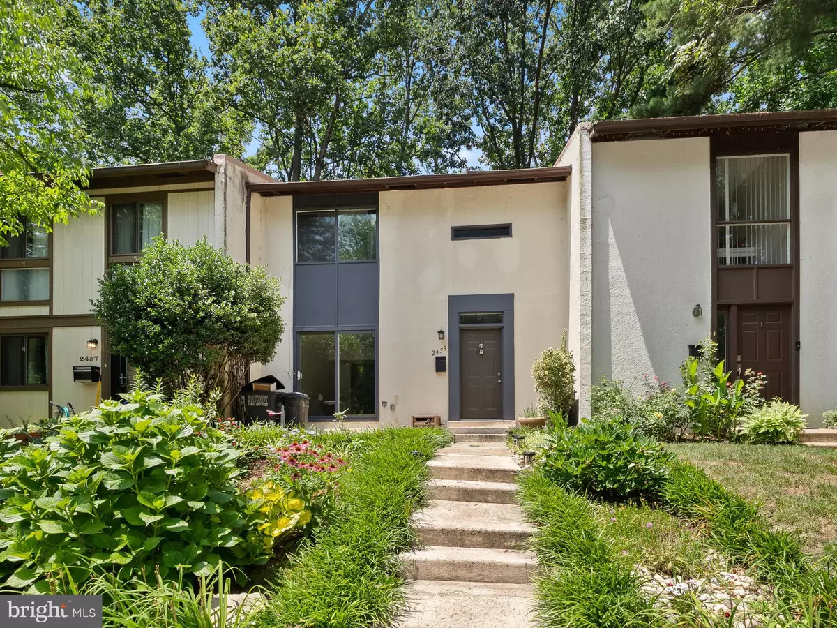 Reston, VA 20191,2459 PYRENEES CT