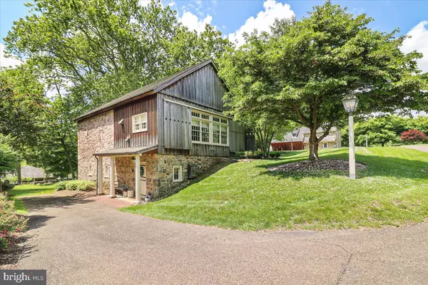Elverson, PA 19520,11 BROWNSTONE LN