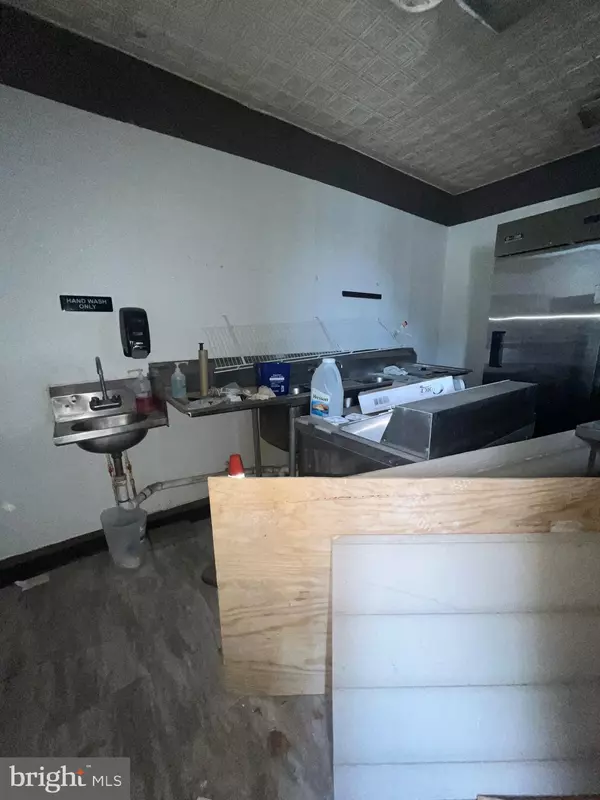 Baltimore, MD 21205,3121 E MONUMENT ST