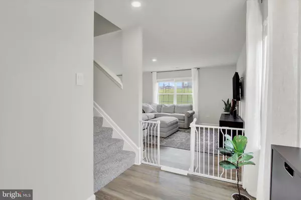 Hanover, PA 17331,182 KNOBBY HOOK DR