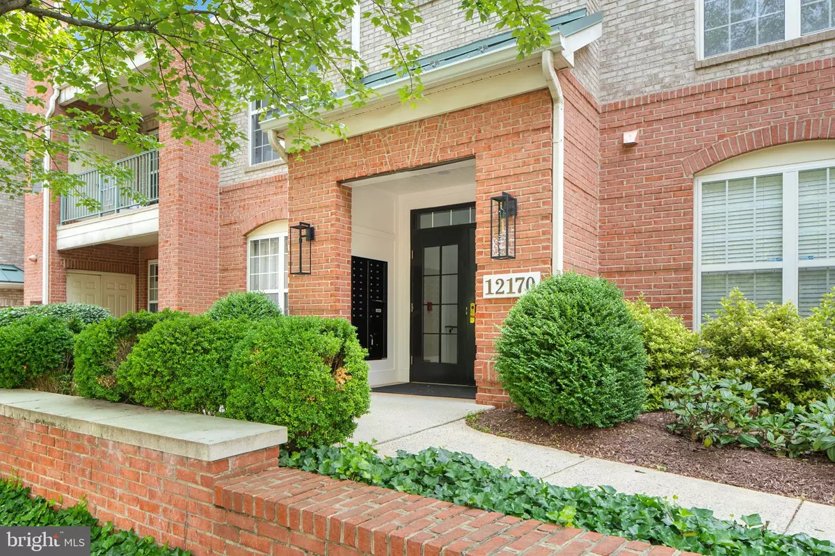 Reston, VA 20190,12170 ABINGTON HALL PL #201