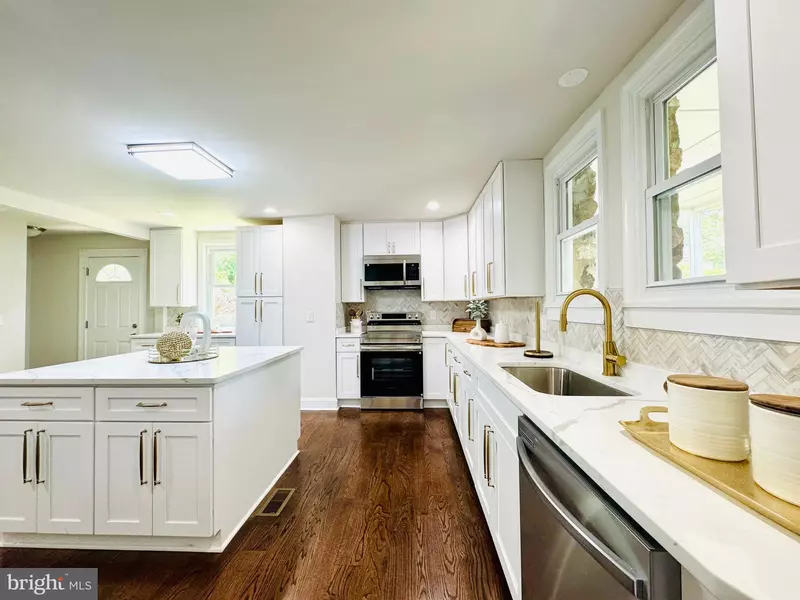 716 VILLA AVE, Front Royal, VA 22630