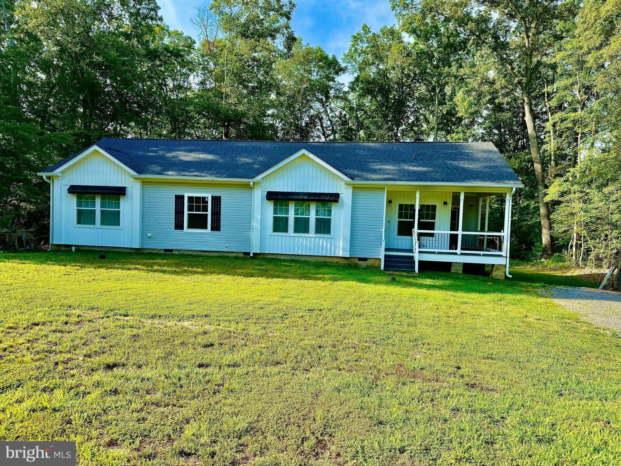 76 POPLAR LN, Colonial Beach, VA 22443