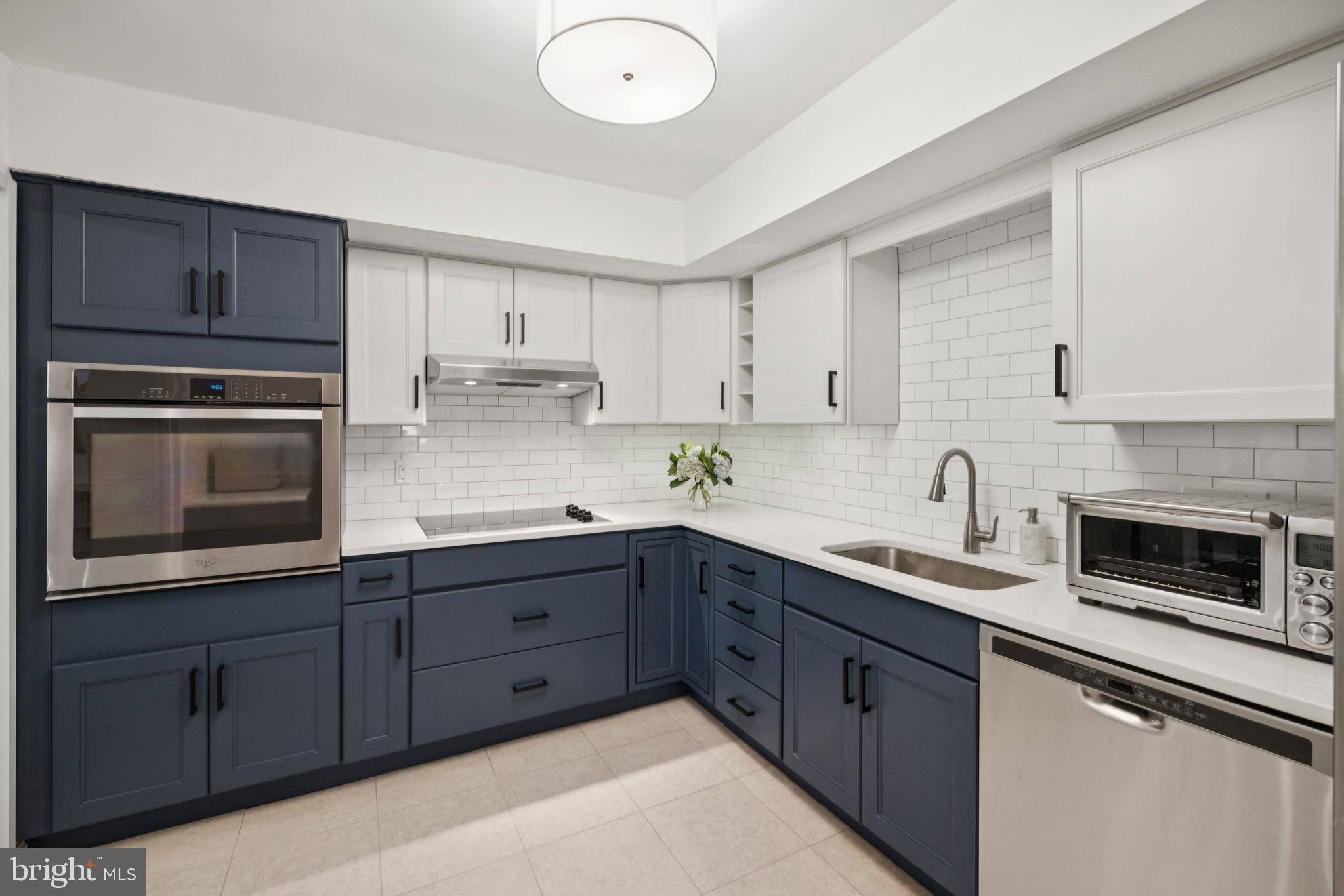 Bethesda, MD 20816,4956 SENTINEL DR #9-401