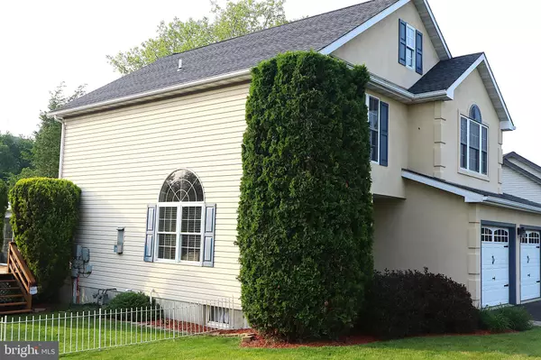 Kutztown, PA 19530,467 LUELLA DR