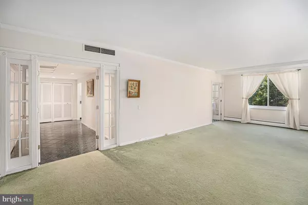 Bala Cynwyd, PA 19004,191 PRESIDENTIAL BLVD #R-204