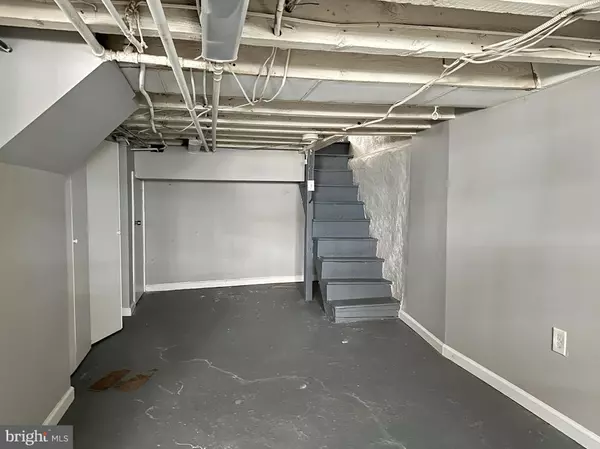 Philadelphia, PA 19121,1718 N LAMBERT ST #1