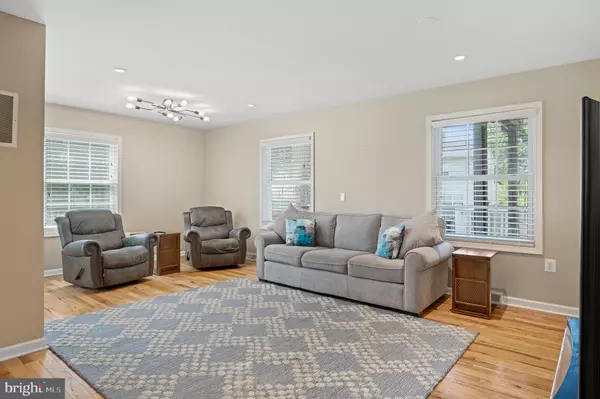 Edgewater, MD 21037,3664 5TH AVE