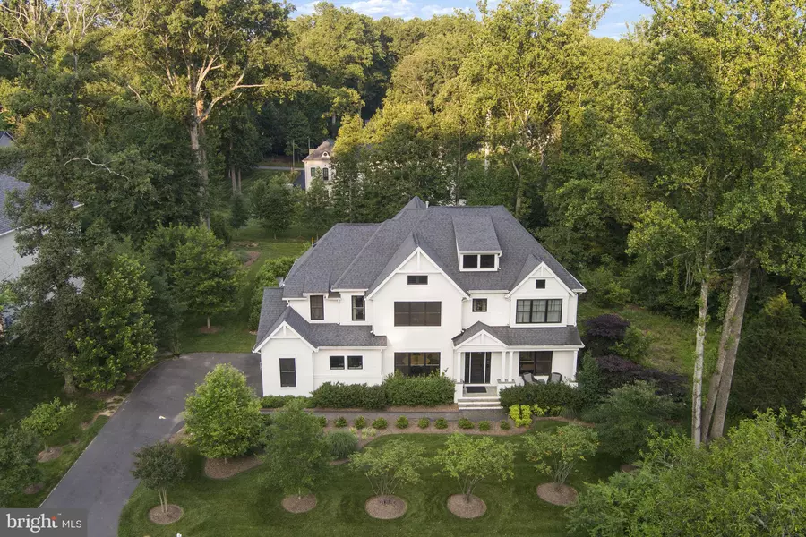 717 MILLER AVE, Great Falls, VA 22066