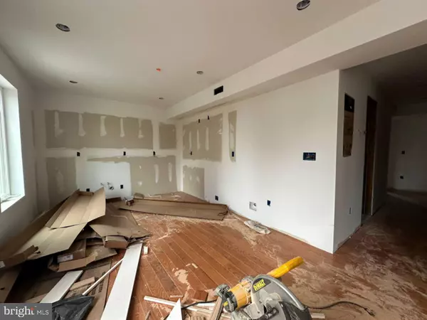 Philadelphia, PA 19146,2615 LATONA ST