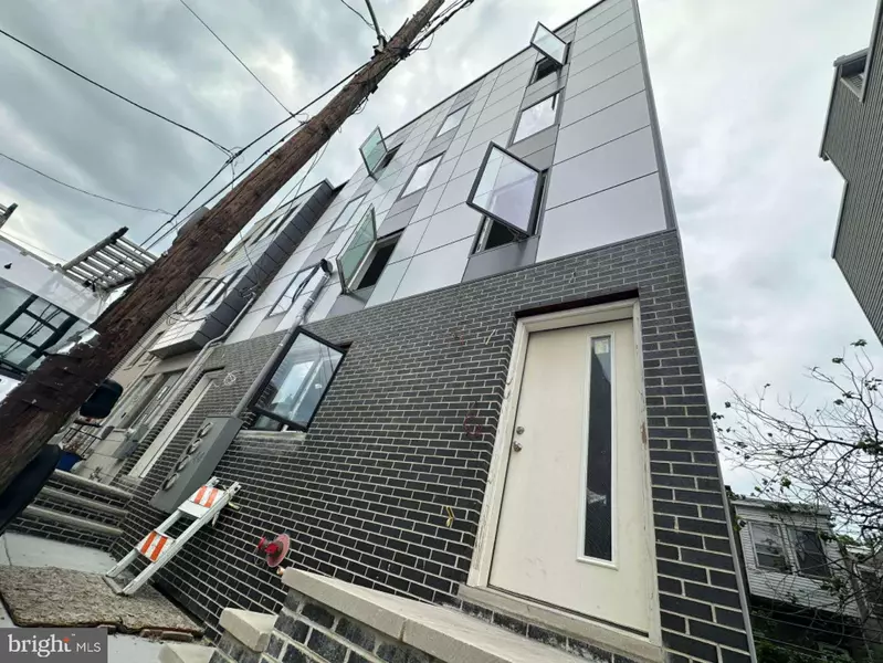 2615 LATONA ST, Philadelphia, PA 19146