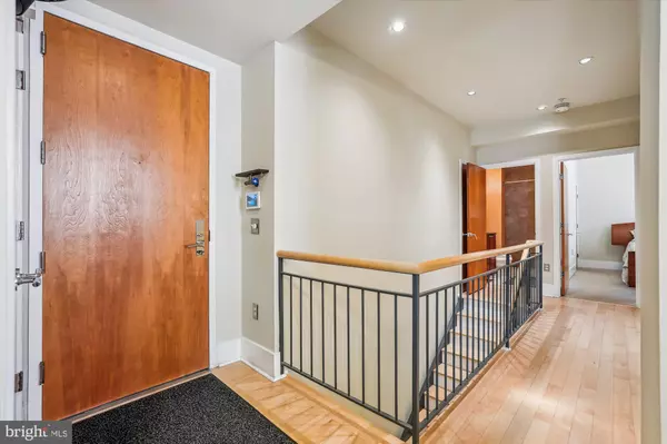 Washington, DC 20001,2914 11TH ST NW #102