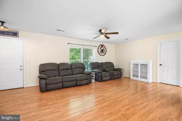 Louisa, VA 23093,167 FAIRVIEW RD