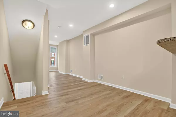 Baltimore, MD 21230,1105 W HAMBURG ST
