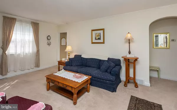 Drexel Hill, PA 19026,5234 ARROWHEAD LN
