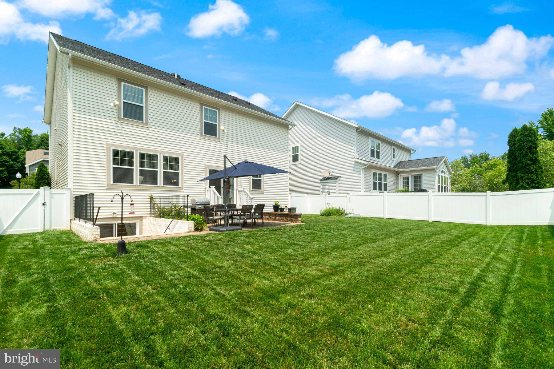 Glen Burnie, MD 21060,11 INGLENOOK CT