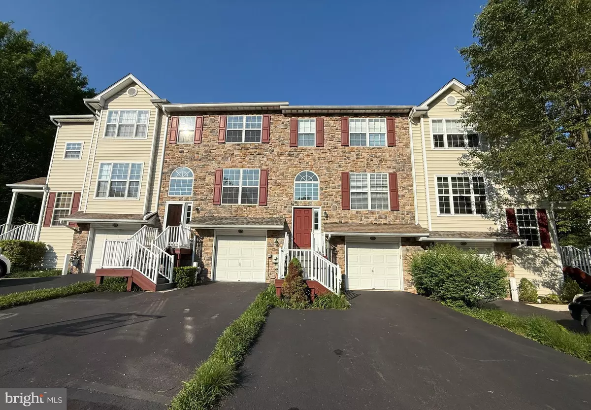 Malvern, PA 19355,102 REGENTS CT