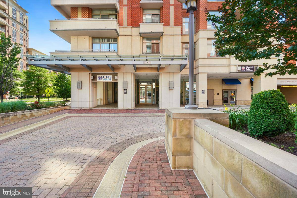 Arlington, VA 22202,3650 S GLEBE RD #653