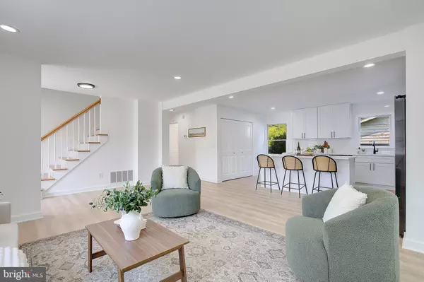 Edgewater, MD 21037,468 RIVERVIEW DR