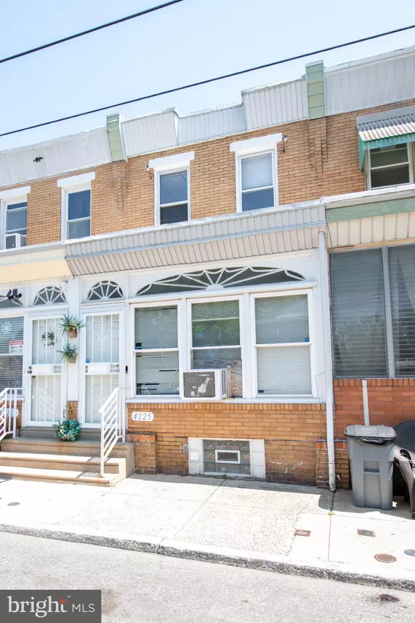 4225 TACKAWANNA ST, Philadelphia, PA 19124