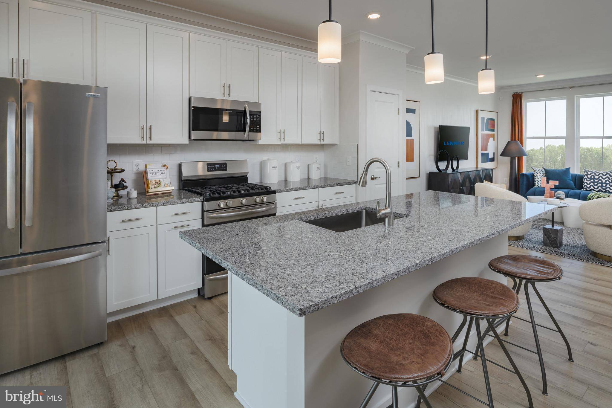 White Plains, MD 20695,10600 ROUNDSTONE LN