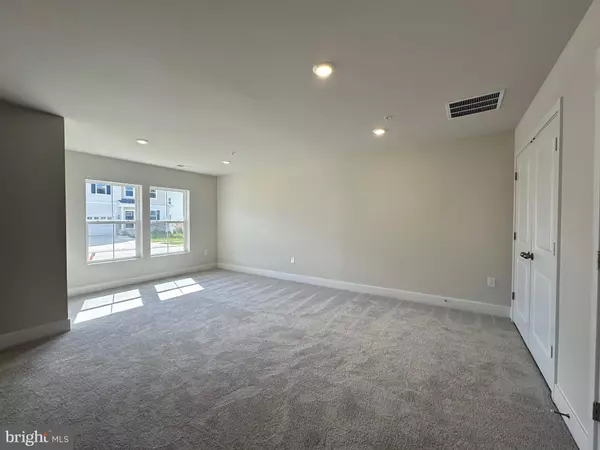 White Plains, MD 20695,10715 MILLPORT ST