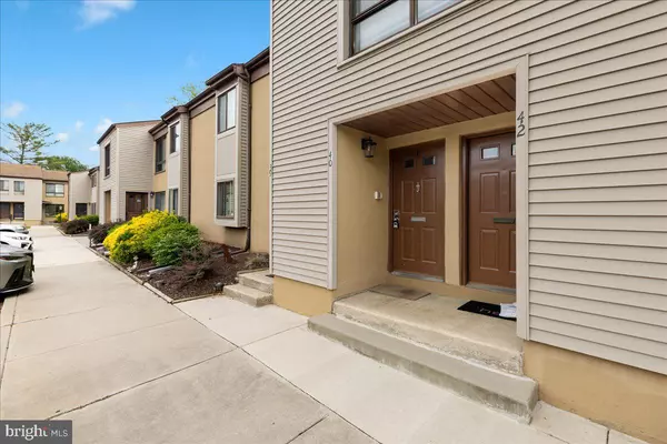 40 ASHLEY CT,  Marlton,  NJ 08053