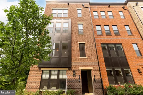 Mclean, VA 22102,7458 BACKETT WOOD TER #401