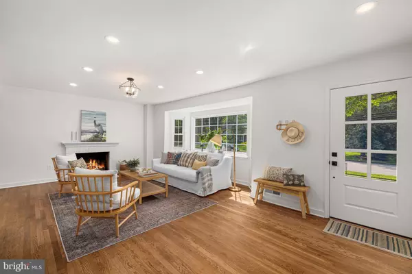 Alexandria, VA 22308,2502 LONDONDERRY RD