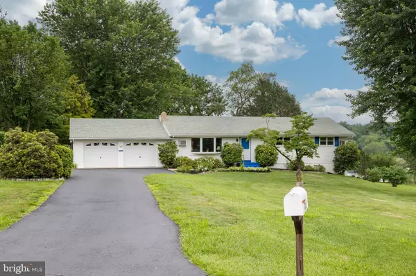 1526 WALTON DR, Downingtown, PA 19335