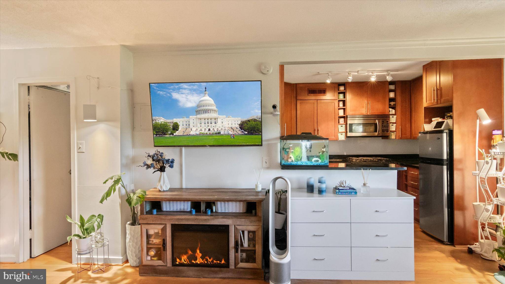 Takoma Park, MD 20912,7333 NEW HAMPSHIRE AVE #800