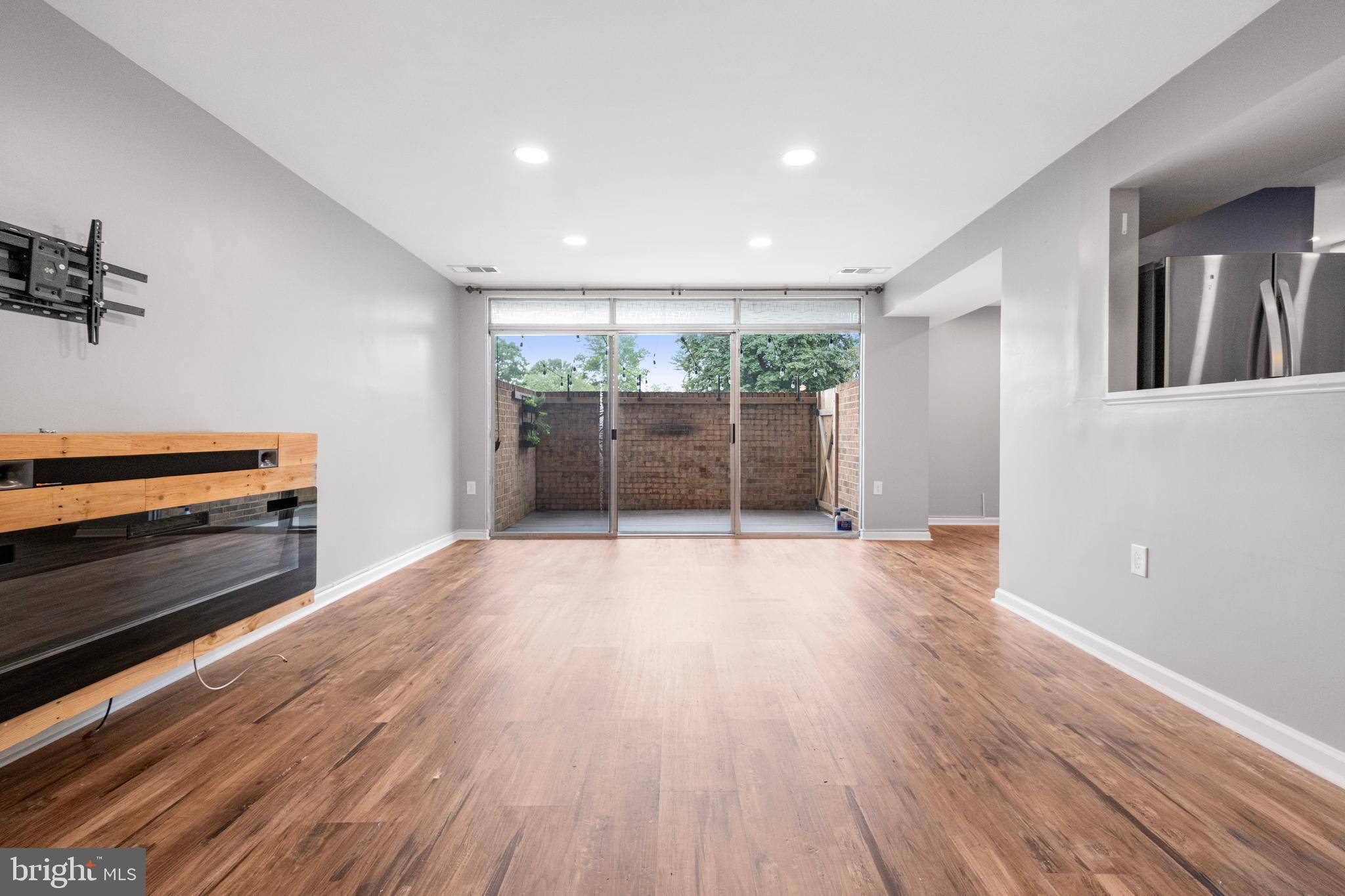 Gaithersburg, MD 20886,18714 WALKERS CHOICE RD #2