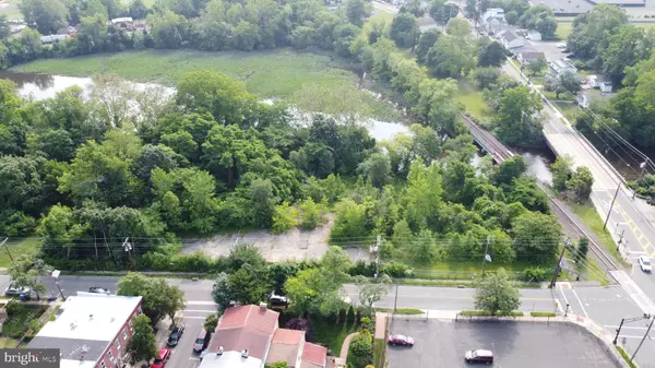 Burlington, NJ 08016,305 TATHAM ST