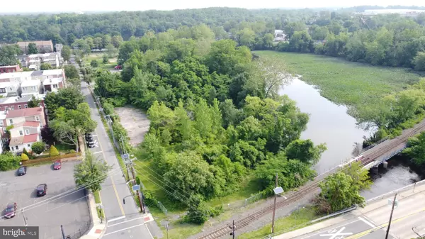 Burlington, NJ 08016,305 TATHAM ST