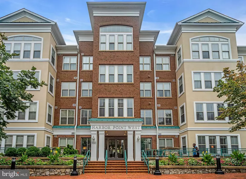 500 BELMONT BAY DR #105 W, Woodbridge, VA 22191